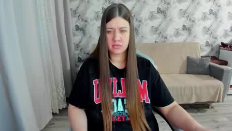 Snapshot of elisa_kollin chatting on October 2025 11:53:02 AM Aletta Oushen online show from October 2025 11:53:02 AM