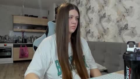 Snapshot of elisa_kollin chatting on December 2025 10:02:01 AM Aletta Oushen online show from December 2025 10:02:01 AM