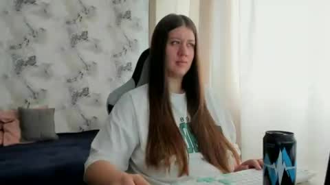 Aletta Oushen online show from July 2026 08:10:01 AM