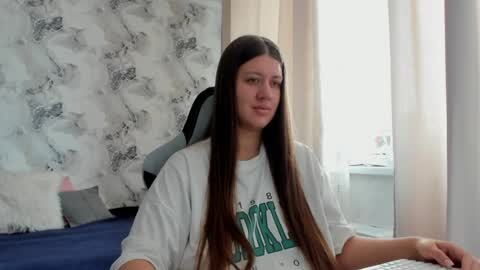 Aletta Oushen online show from July 2026 08:19:02 AM