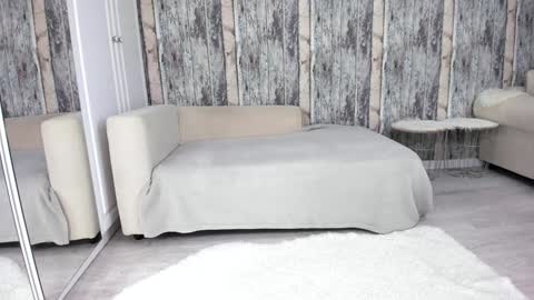 Snapshot of elisabeth_jason chatting on December 2025 05:52:01 PM elisabeth_jason online show from December 2025 05:52:01 PM