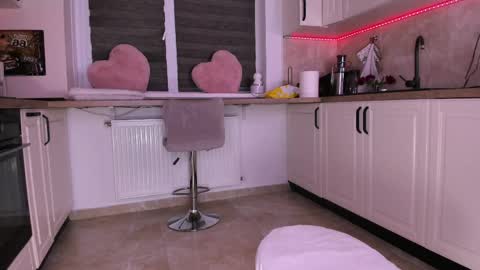 elisabeth_jason online show from June 2026 04:14:02 AM