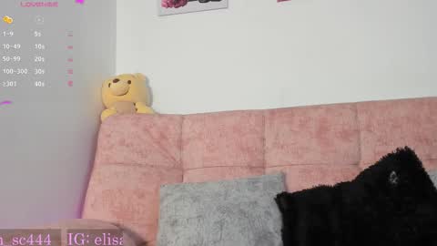 Snapshot of elisabeth_secret chatting on September 2025 12:05:01 PM online show from September 2025 12:05:01 PM