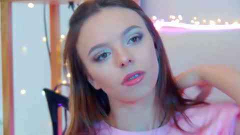 Snapshot of elisabethdavis chatting on September 2025 03:12:02 PM ElisabethDavis online show from September 2025 03:12:02 PM