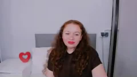 ElisabethXSweet online show from July 2026 04:33:01 PM
