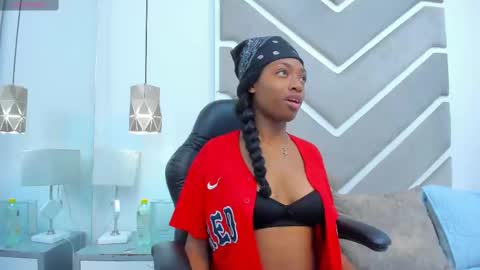 Snapshot of elisabettamonroy chatting on October 2025 04:04:01 PM elisabettamonroy online show from October 2025 04:04:01 PM