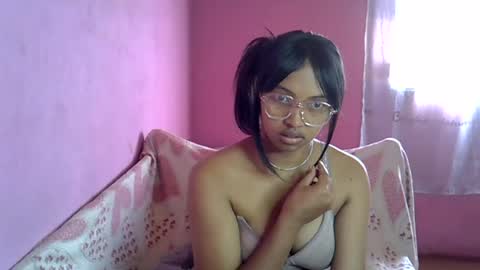 elisah01 online show from July 2026 06:44:02 AM