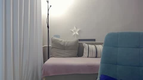 Snapshot of eliscuteblonde chatting on February 2025 10:50:01 PM Elis online show from February 2025 10:50:01 PM