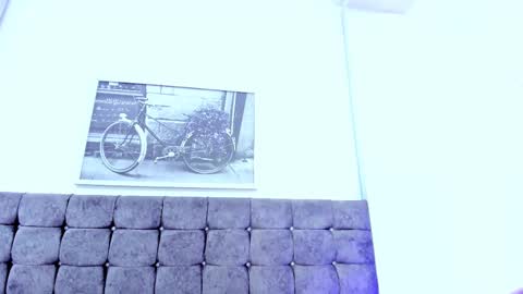 Snapshot of elise_leyton chatting on February 2025 06:04:02 PM ELISE LEYTON online show from February 2025 06:04:02 PM