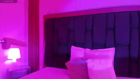 Snapshot of elise_leyton chatting on September 2025 04:07:02 PM ELISE LEYTON online show from September 2025 04:07:02 PM