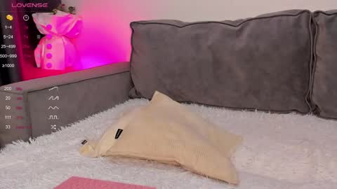 Eliss  online show from May 2026 04:04:02 PM