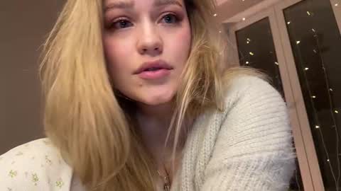 Snapshot of elixiirr chatting on January 2026 12:05:02 AM Stephanie online show from January 2026 12:05:02 AM