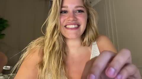 Stephanie online show from May 2026 01:56:01 AM