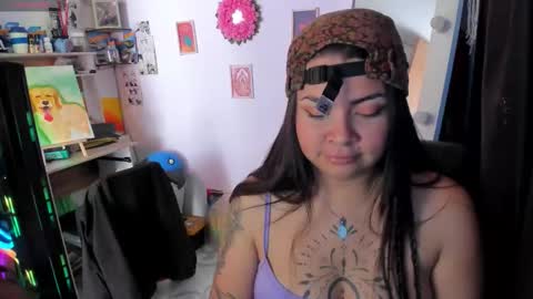 Elizabeth Martinez online show from October 2025 08:08:01 PM