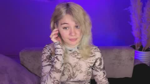 Elizabeth online show from June 2026 02:38:01 AM