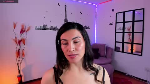 Snapshot of elizabeth_taylor_b chatting on February 2025 06:59:01 PM Elizabeth online show from February 2025 06:59:01 PM