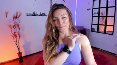 Snapshot of elizabeth_taylor_b chatting on April 2026 10:22:02 PM Elizabeth online show from April 2026 10:22:02 PM