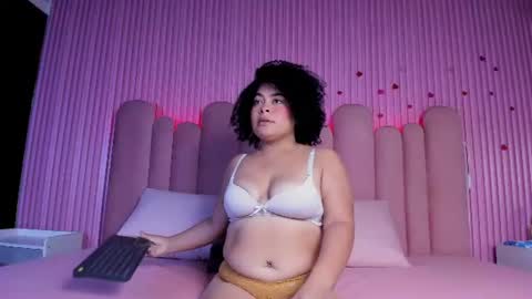 elizabethbloomm online show from June 2026 03:40:02 AM