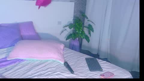 Lizzy online show from April 2026 01:42:02 AM