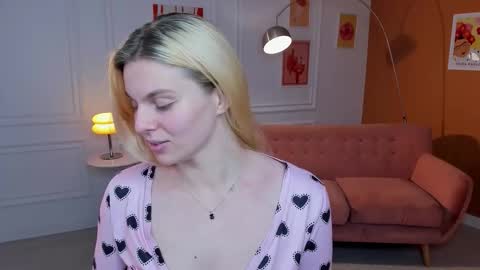 Snapshot of elizabethmad chatting on October 2025 07:16:01 AM elizabethmad online show from October 2025 07:16:01 AM