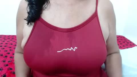 Snapshot of elizabethmiler chatting on June 2026 08:29:01 PM ElizabethMiler online show from June 2026 08:29:01 PM