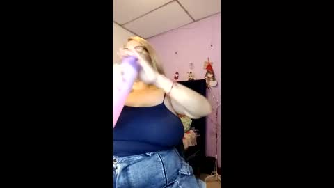 Elizabeth online show from December 2025 11:42:01 PM