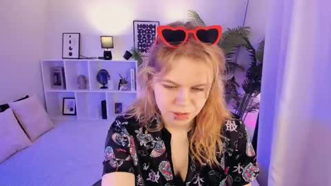 Elizabeth online show from May 2026 05:24:01 AM
