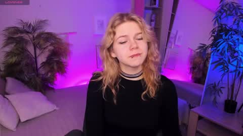 Elizabeth online show from May 2026 05:37:02 AM