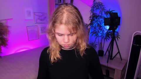Elizabeth online show from May 2026 05:20:02 PM