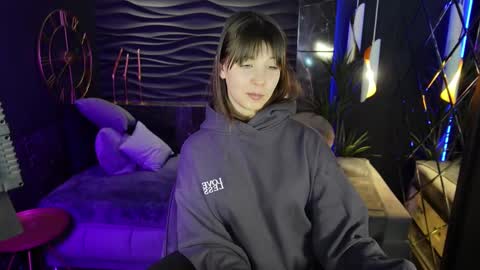 Eliza online show from February 2025 07:47:01 PM