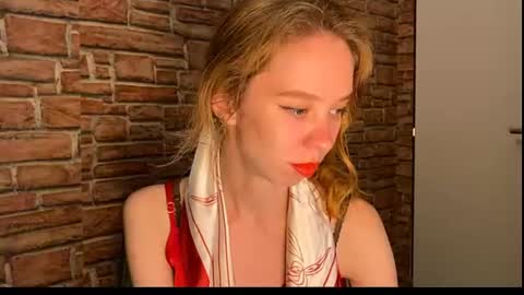 Eliza online show from June 2026 07:11:01 PM