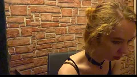 Eliza online show from June 2026 06:58:01 PM
