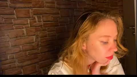 Eliza online show from July 2026 07:18:02 PM
