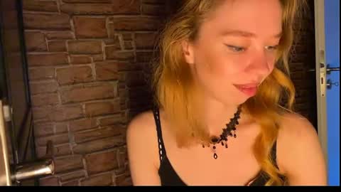 Eliza online show from July 2026 06:25:02 PM