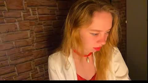Eliza online show from July 2026 05:15:02 PM