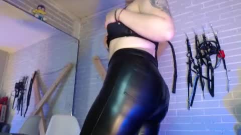   online show from July 2026 09:03:02 PM