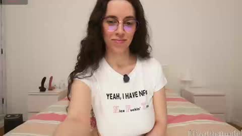 Eliza  online show from February 2025 03:52:01 PM