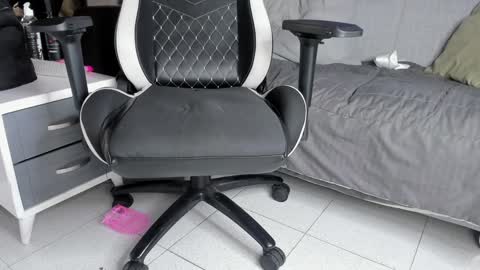 elizbeth_777 online show from January 2025 02:13:01 PM