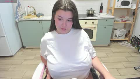 Lina online show from June 2026 08:56:02 PM