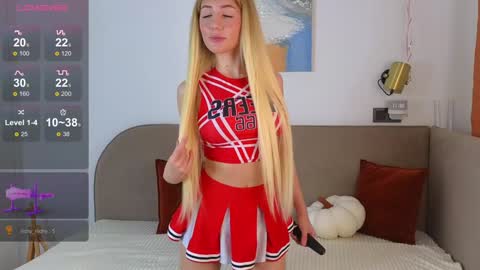 Snapshot of ella__sweety chatting on September 2025 01:18:01 AM Ella online show from September 2025 01:18:01 AM