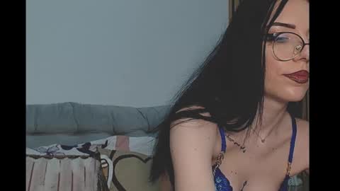 Snapshot of ella_chloe chatting on November 2025 10:24:01 PM Chloe online show from November 2025 10:24:01 PM