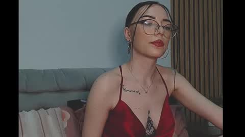 Snapshot of ella_chloe chatting on December 2025 11:44:02 PM Chloe online show from December 2025 11:44:02 PM