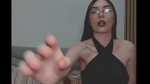 Snapshot of ella_chloe chatting on January 2026 09:41:01 PM Chloe online show from January 2026 09:41:01 PM