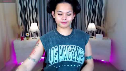 HI ITS ME ELLA online show from October 2025 08:07:01 PM