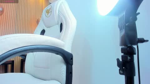 ella harper online show from February 2025 09:13:02 AM