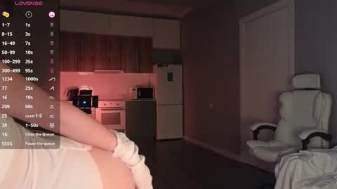 Snapshot of ella_lee15 chatting on September 2025 02:44:02 AM Lee online show from September 2025 02:44:02 AM