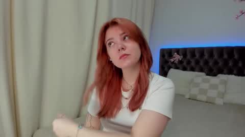 Ella Mayers online show from September 2025 12:18:01 PM