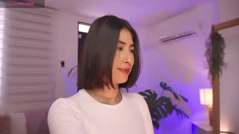 ELLA OWEN online show from May 2026 07:11:01 PM