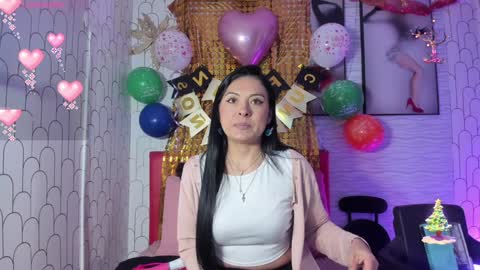 Snapshot of ella_rouse1 chatting on December 2024 11:54:01 AM ella rouse online show from December 2024 11:54:01 AM