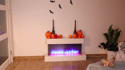 Snapshot of ella_twinkle chatting on October 2025 07:42:02 PM Ella online show from October 2025 07:42:02 PM